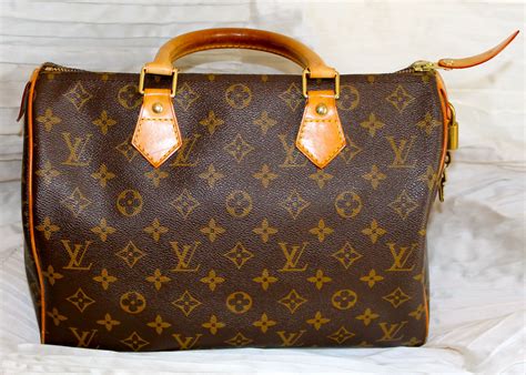 louis vuitton borse bauletto misure|borse louis vuitton finte.